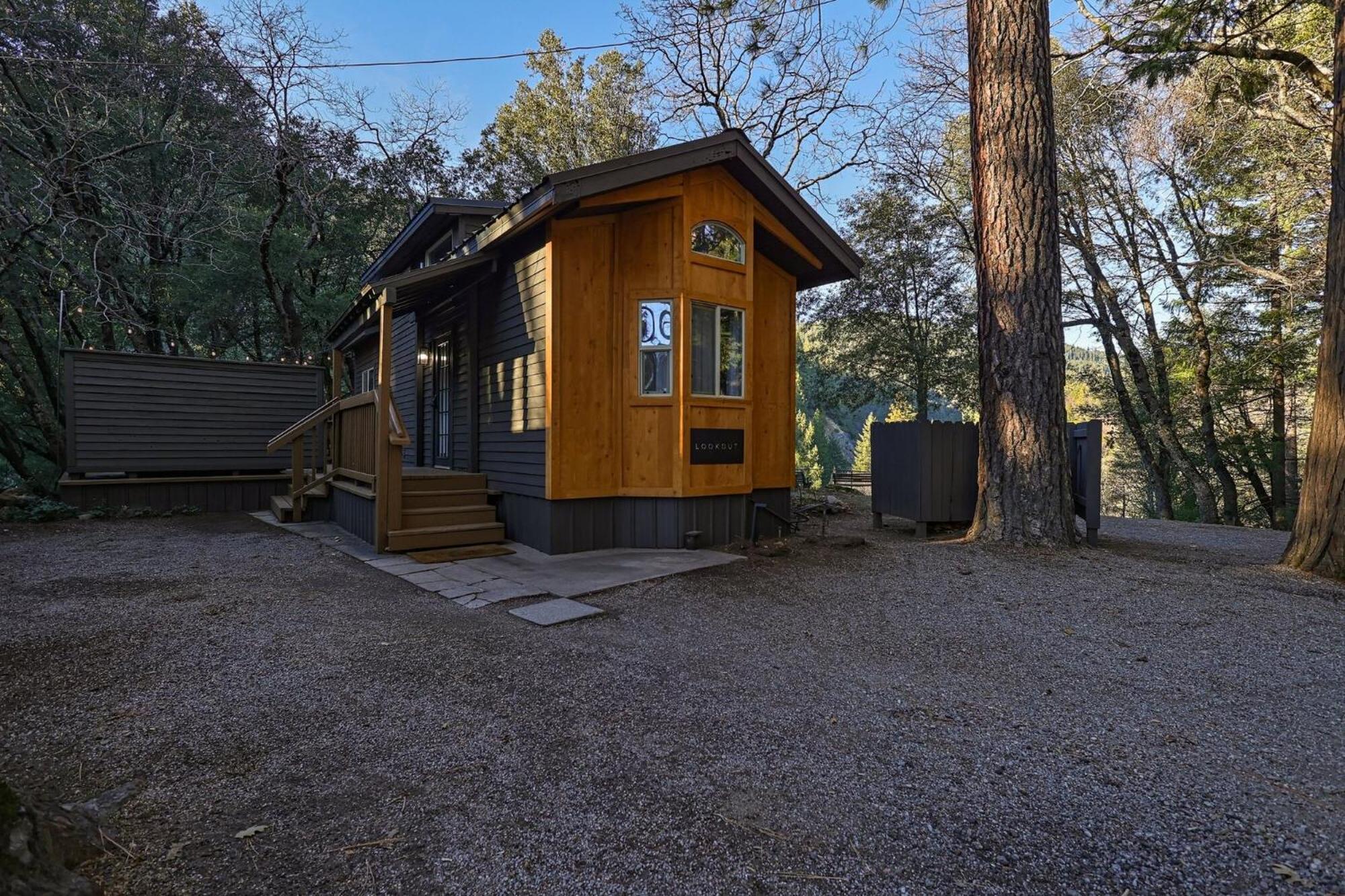 Cave Springs Resort Dunsmuir Exterior foto